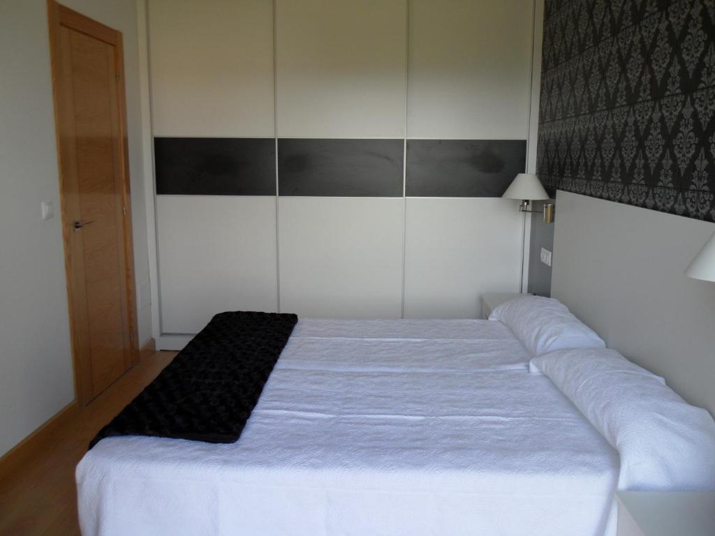 Apartamentos Turisticos Estrella Del Alemar Ланґре Номер фото